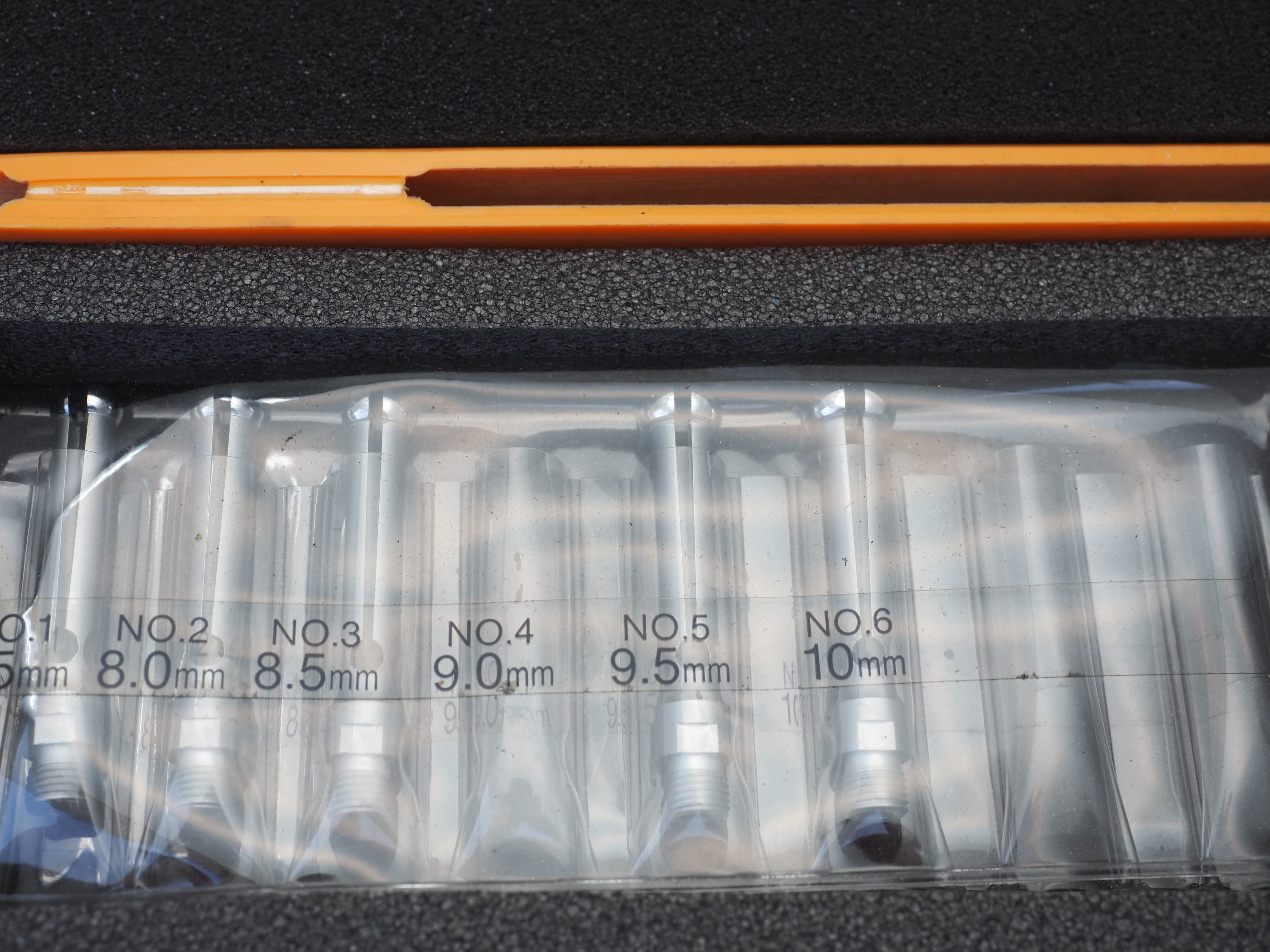 Mitutoyo Innenmessgeraet 7-10 mm mit Messuhr im Kasten