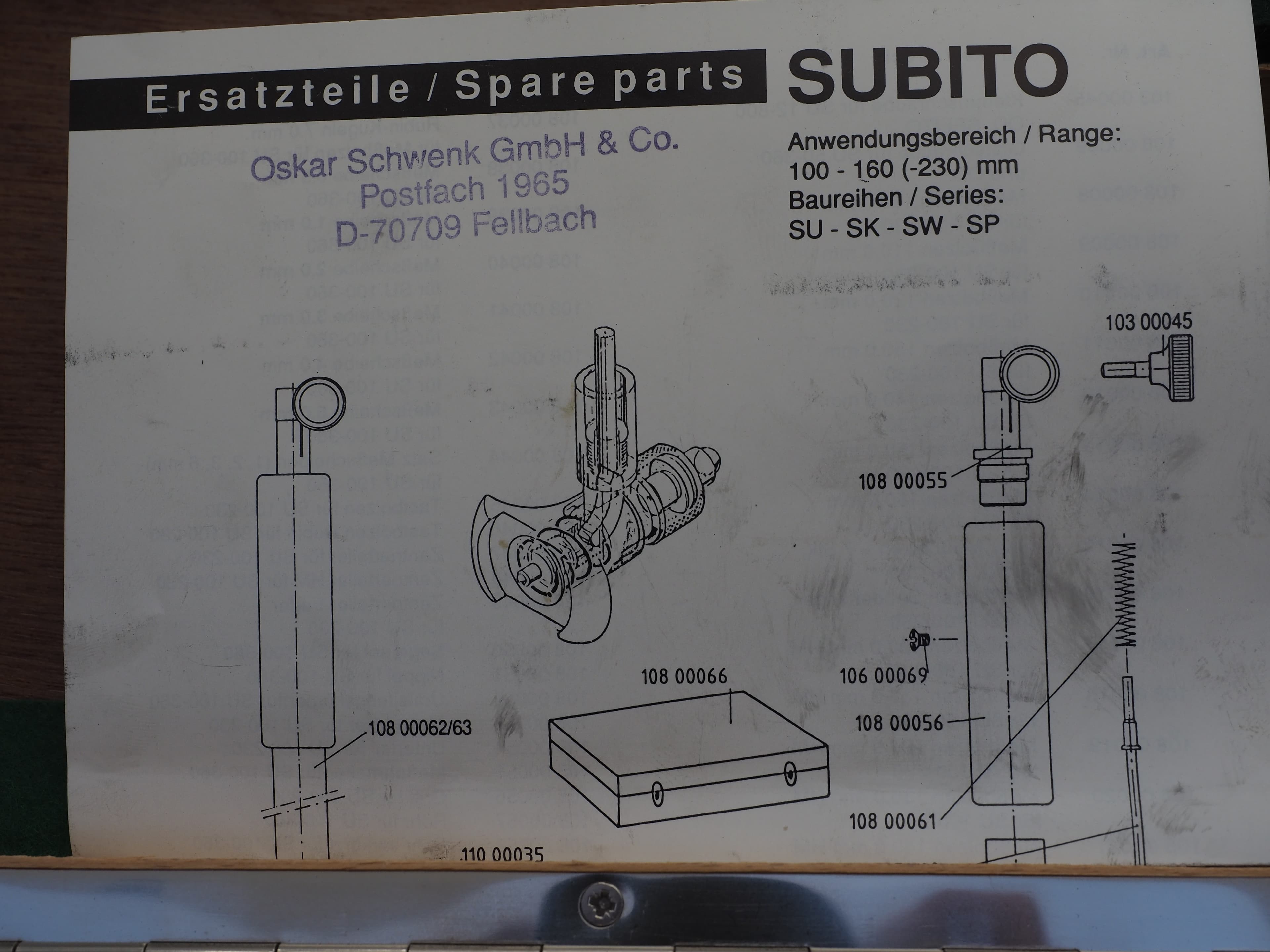 Schwenk Subito 100-160 mm Innenmessgeraet mit Messeinsaetzen im Holzkasten