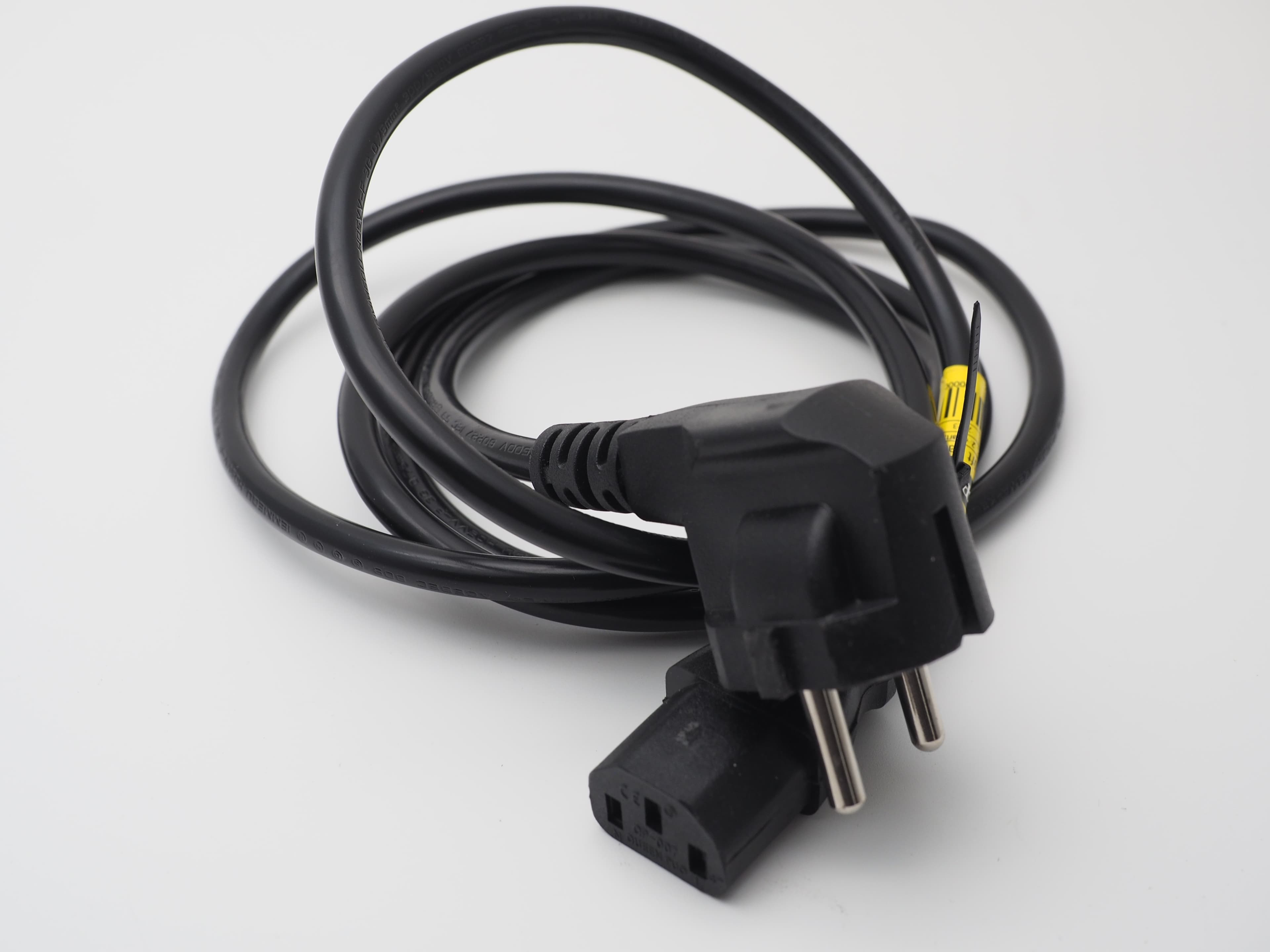 ISO-TECH IPS303A regelbares Labornetzgerät 0–30 V, 0–3 A