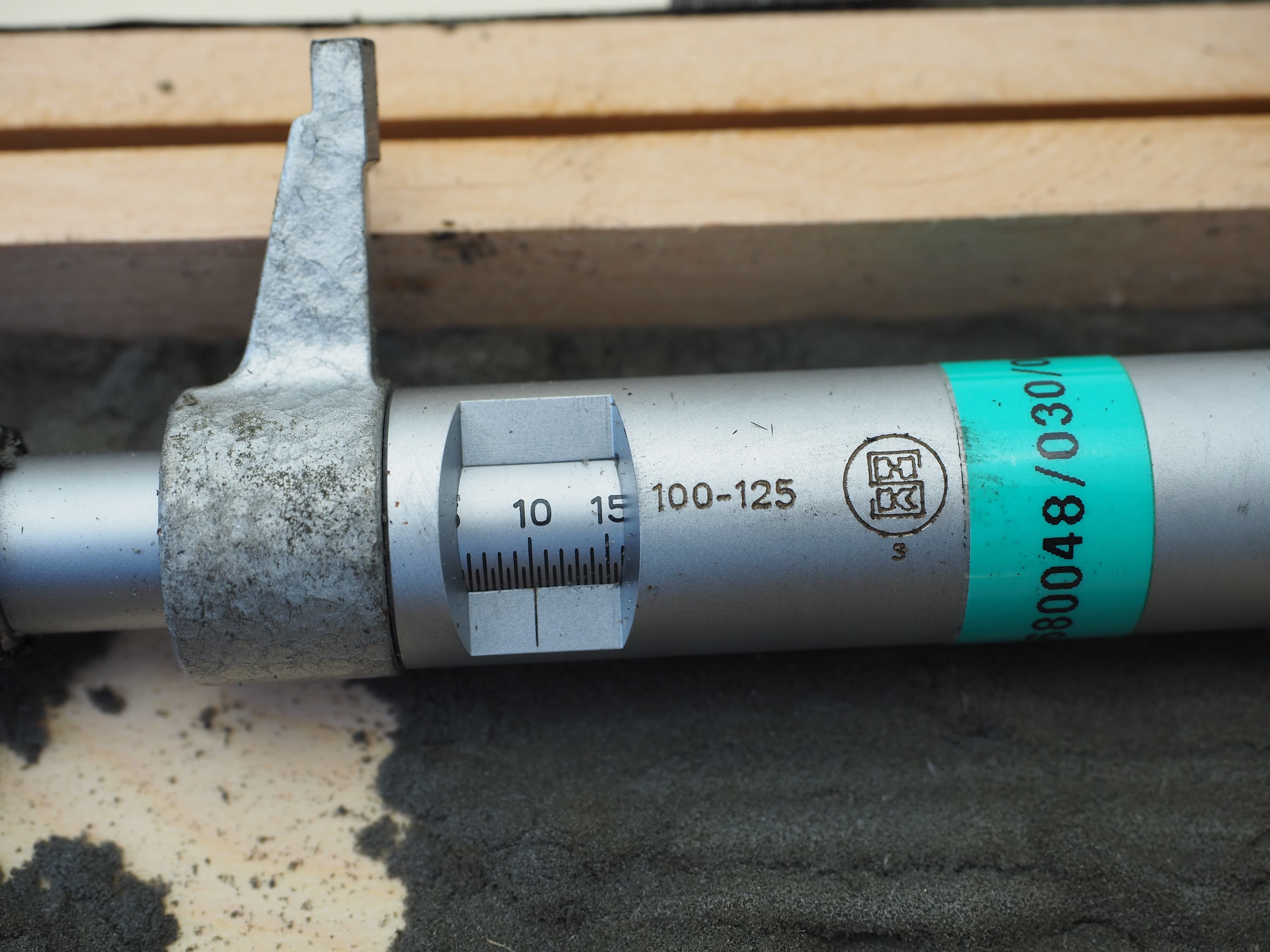 Hahn & Kolb Innenmessschraube Innenmikrometer 100–125 mm im Holzkasten