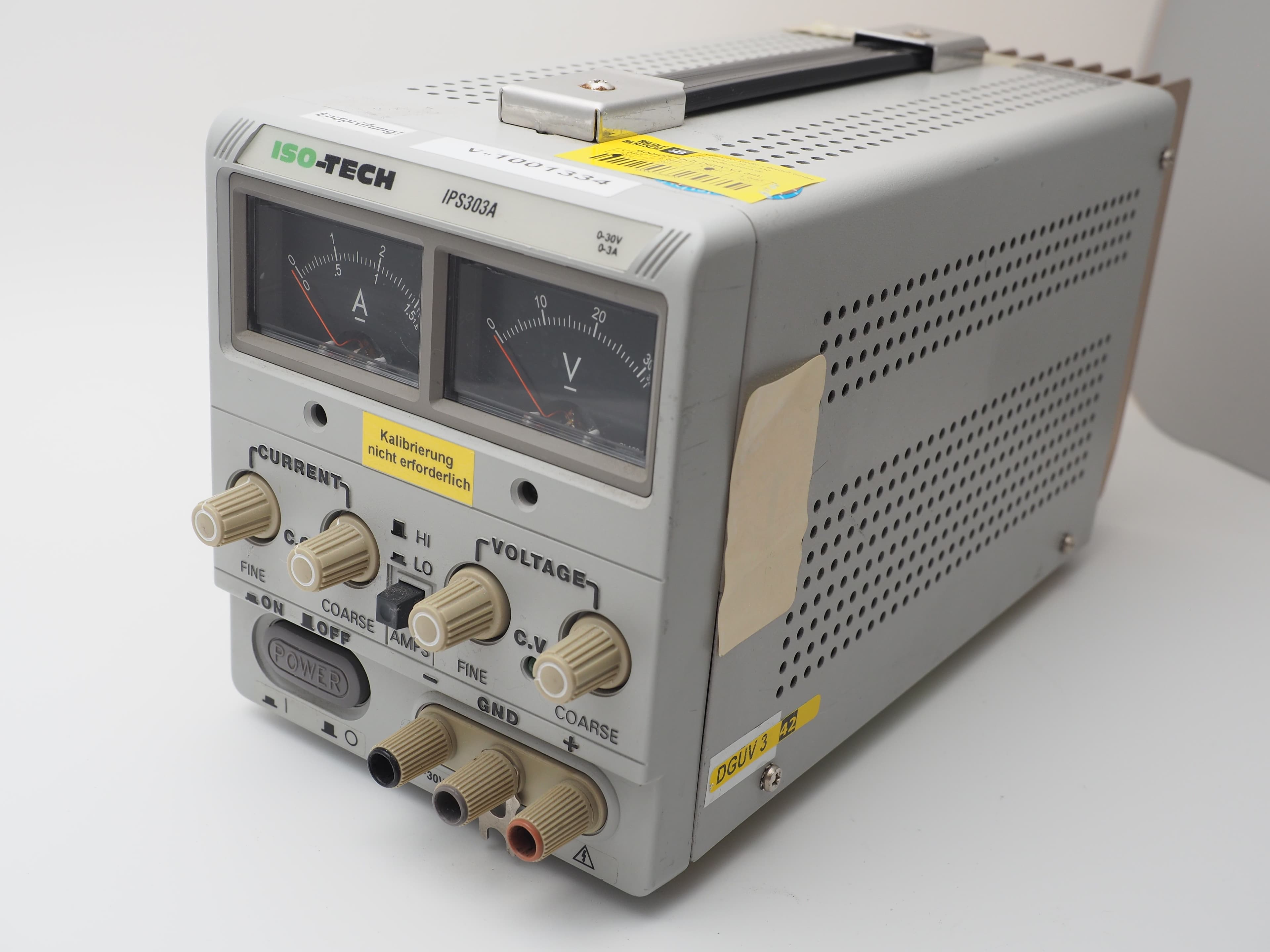ISO-TECH IPS303A regelbares Labornetzgerät 0–30 V, 0–3 A