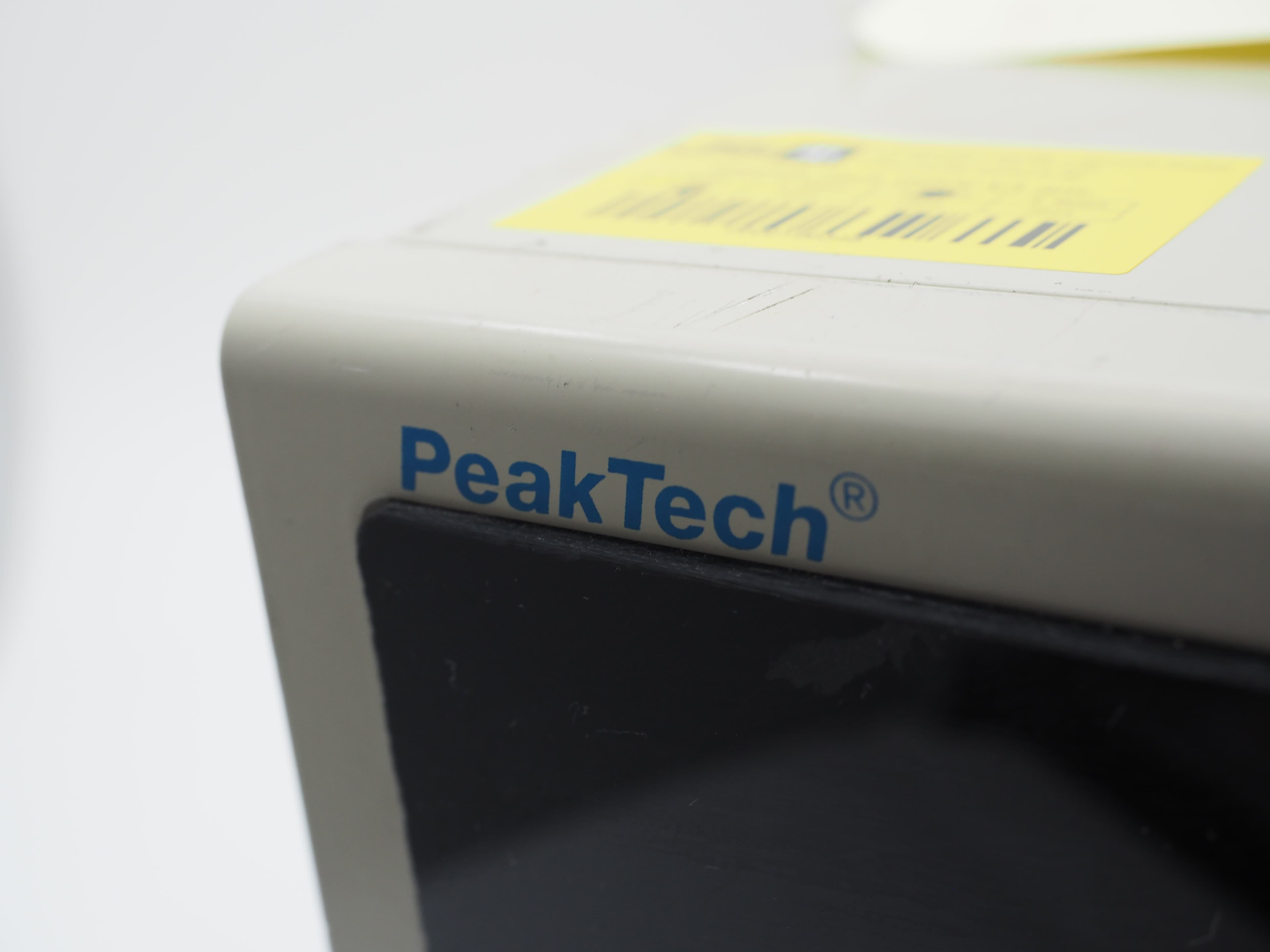 Labornetzteil PeakTech 6010D DC Dual Power Supply 2x 0-30 V 0-5 A