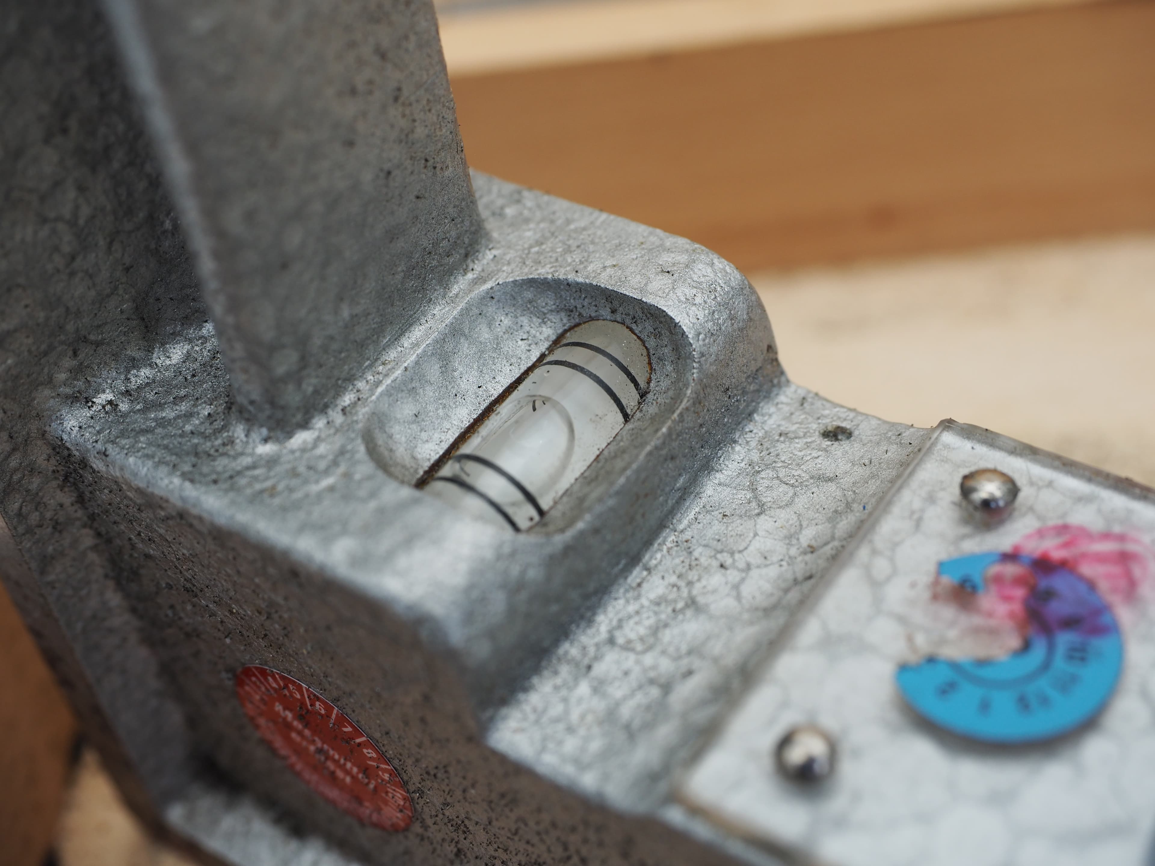 Mahr Präzisions-/Maschinenwasserwaage – Rahmenwasserwaage 0,02 mm/m im Holzkoffer